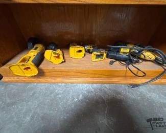 2514  Deawalt Power Tools 