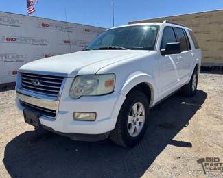 330  2009 Ford Explorer 
