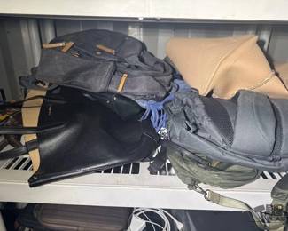 2890  Assorted Bags And Purses 