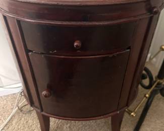 Side table drum style front