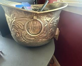 Brass planter