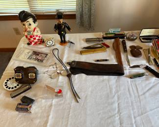 Pocket knives, Bob’s big boy, viewfinder
