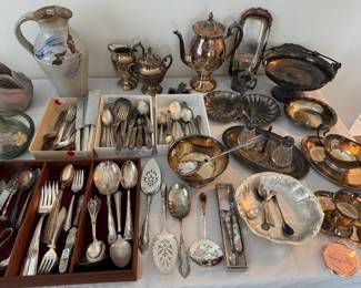 Selection of Silverplate items