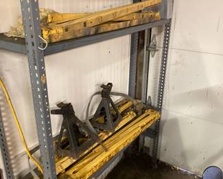 Project stands (foldable)