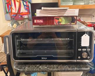 Ninja air fryer like new