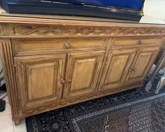 Kreiss 60β x 20β x 35β with glass top. solid wood