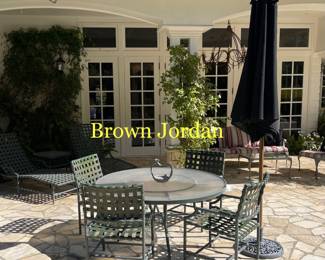 Brown Jordan Table & Chairs
