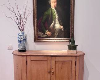 Portrait, Decor & Furniture