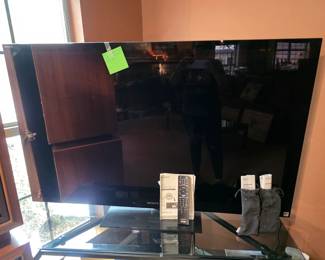 #5   55" Sony LCD Digital TV  #KDL55NX720   $185