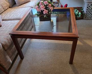 #47   Glass top Square Table 31"Wx31"Dx20"H   $85