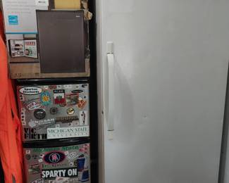 dorm fridge, Haier 2.7 cu ft refrigerator, Frigidaire stand up freezer