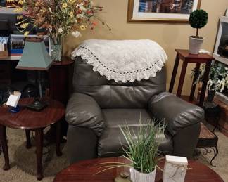 rocker/recliner, wooden column, side tables, end tables