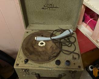 Vinatge record player