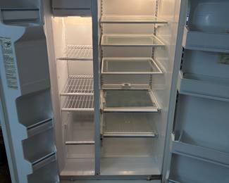 GE Side by Side Refrigerator Freezer