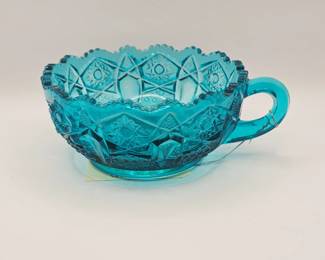 vintage L.E. Smith Heritage aqua blue pressed glass handled bowl, sometimes called a nappy dish or candy dish. 