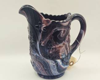 AN 18TH CENTURY CHINESE EXPORT CLOBBERED PORCELAIN GINGER JAR