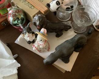 Figurines and Cups