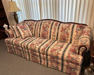 PRE-SALE ITEM!  EXCELLENT, LIKE NEW BROYHILL SOFA.  $200.  Call 478-455-0137 to purchase now.  This sofa is in excellent, new condition.  