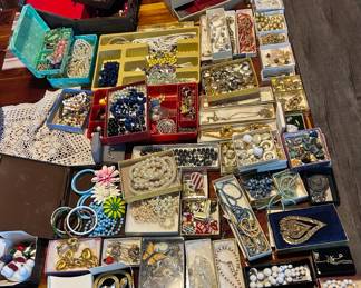 Another angle of the many fine pieces of quality costume jewelry.  No precious metals.  Just very nice costume pieces.  All vintage.  All quality.  All priced right!