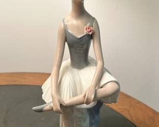 Casades Figurine