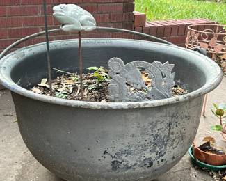 30 Gallon Footed Cauldron