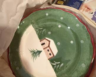 Holiday dessert plates