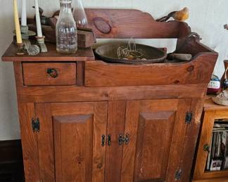 Primtive washstand