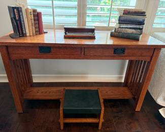 Beautiful Arts and Crafts console