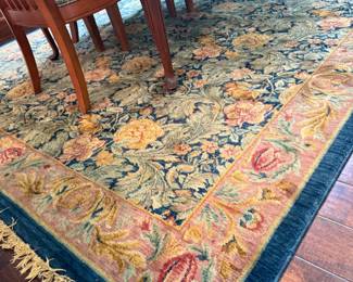 Beautiful and mint condition wool rug