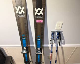 Valkl Skis