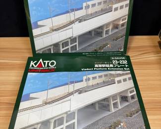 Kato NGauge Viaduct Platform Extension Set