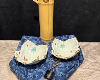 Bamboo Kettle And Foldedlook Dishes