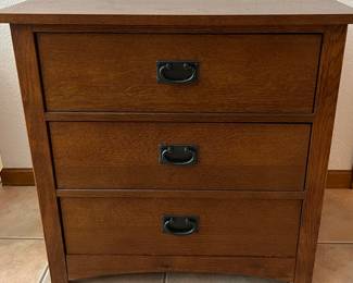 Broyhill 3-Drawer Mission Style End Table