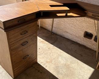MCM Corner Sewing Machine Table