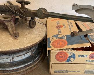 Vintage Western Skeet Thrower Set