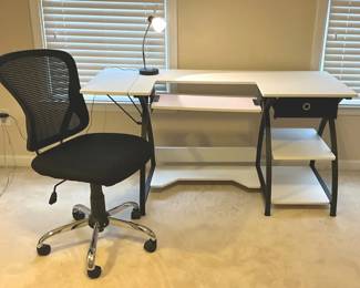 Office Desk w Adjustable Chair Lamp