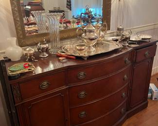 Buffet and mirror 