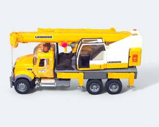 Bruder MACK Granite LIEBHERR Crane Truck