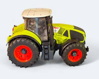 Bruder Claas Axion 950 Tractor