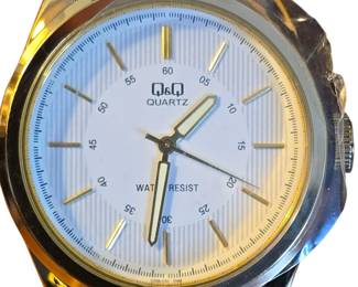 Q&Q Goldtone Classic Watch