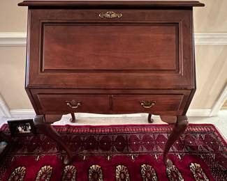 $149.00 - Broyhill Secretary / Desk - 39 1/2” T x 32” L x 18” W