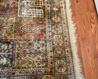 $79.00 60”&39” area carpet