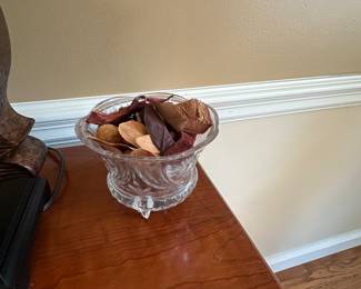 $18.00 - Clear Glass Footed Potpourri Bowl