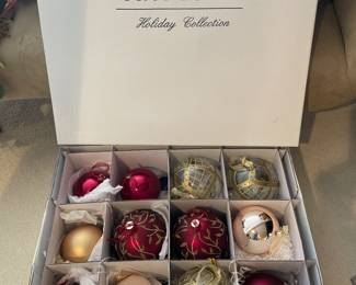 $135.00 / Box - Frontgate Holiday Collection 12 Large Christmas Tree Ornaments