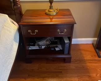 $1425.00 5 Piece Set - Davis Furniture Cherry Wood King Bedroom Set 