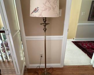 $115.00 - Brass Floor Lamp With Bird-Patterned Drum Shade 