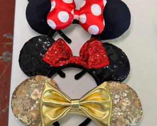 6 Disney Ears