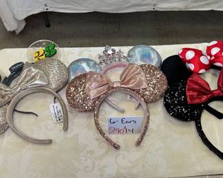 6 Disney Ears