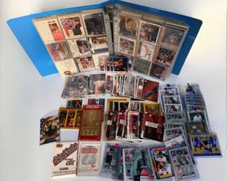 25 TradingCardLotBasketballBaseballFootballMix