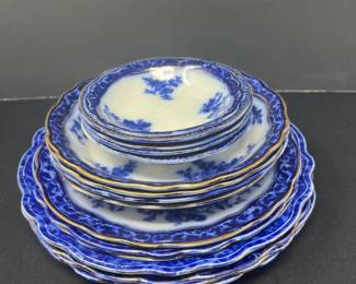 87 TouraneStanleyPotteryCoBluePorcelainDishware16Pieces